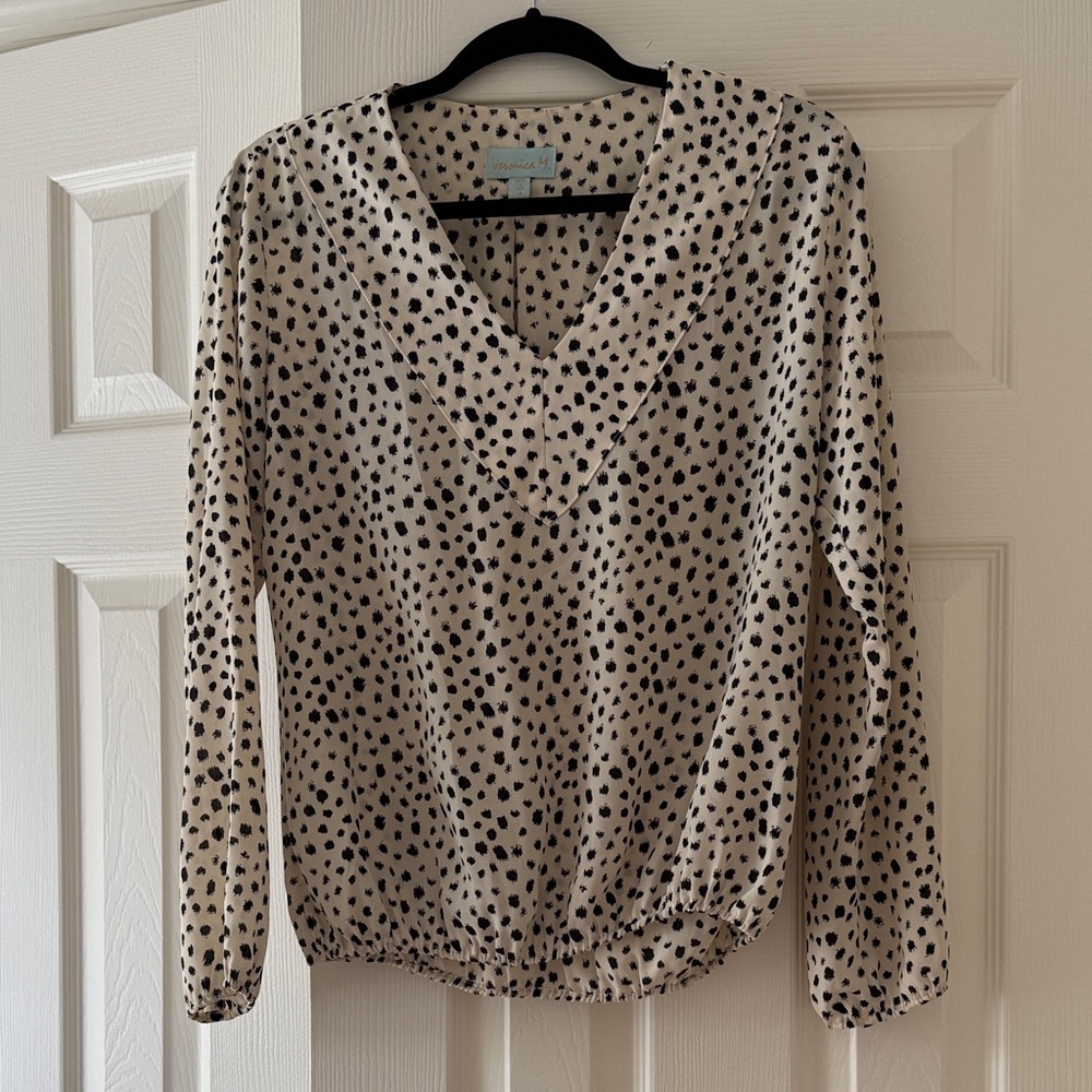 Veronica M Black and White Spotted V-Neck Blouse